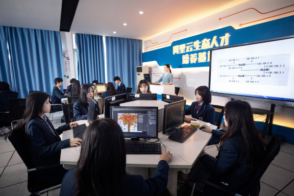沒學(xué)歷！就業(yè)難？學(xué)這些專業(yè)不能就業(yè)難
