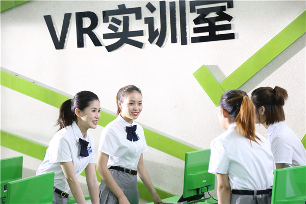 這十年，6000余萬(wàn)職教畢業(yè)生涌入市場(chǎng)！技能人才成為香餑餑！