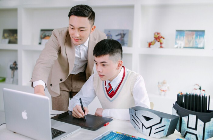 職業(yè)學(xué)校學(xué)生就業(yè)優(yōu)勢(shì) 用技能說(shuō)話求職不怕